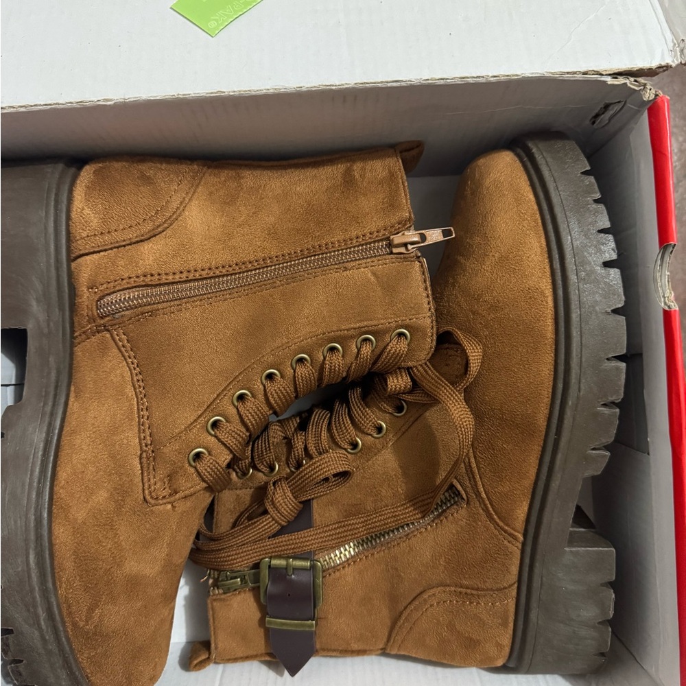 Women Chestnut Brown Boots